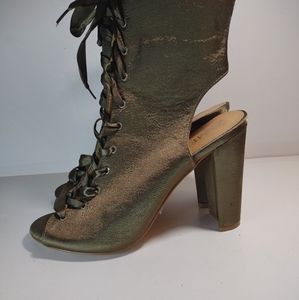 MELLY Muriele green open toe open back lace up 4" heels size 10